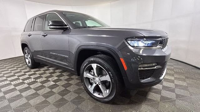 2024 Baltic Gray Metallic Clearcoat Jeep Grand Cherokee 4xe 4X4 SUV