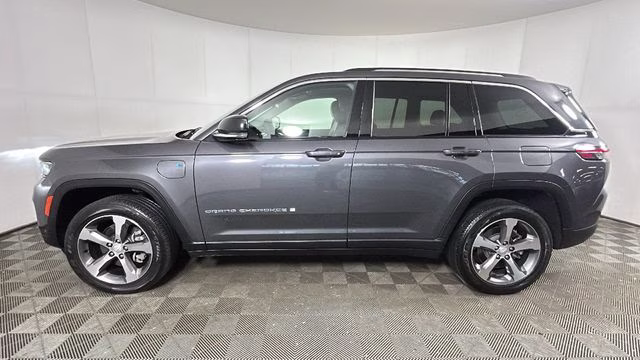 2024 Baltic Gray Metallic Clearcoat Jeep Grand Cherokee 4xe 4X4 SUV