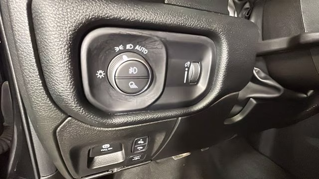 2022 Diamond Black Crystal Pearlcoat Ram 1500 Rebel 4X4 Truck