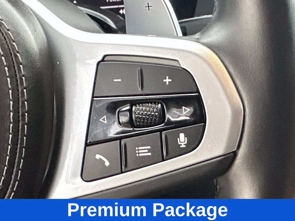 2022 Manhattan Green Metallic BMW X6 xDrive40i AWD SUV