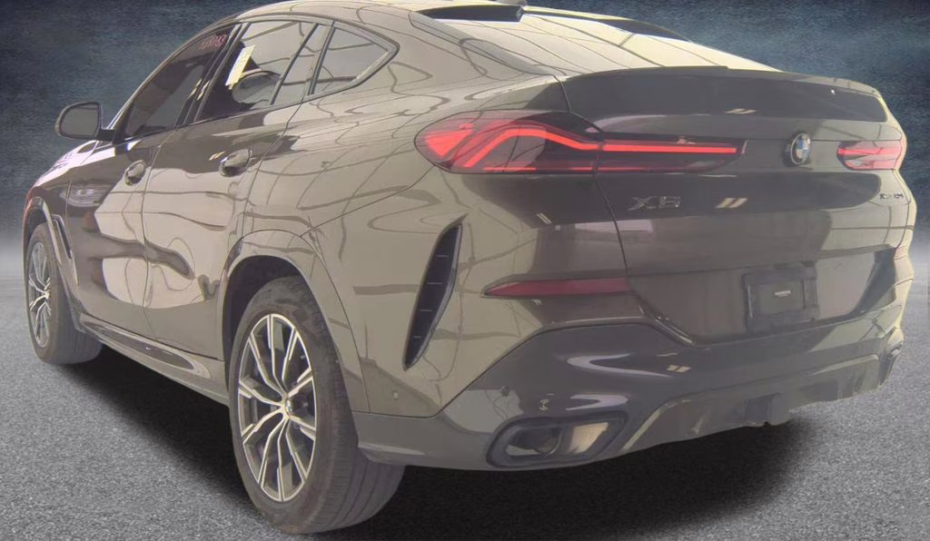 2022 Manhattan Green Metallic BMW X6 xDrive40i AWD SUV
