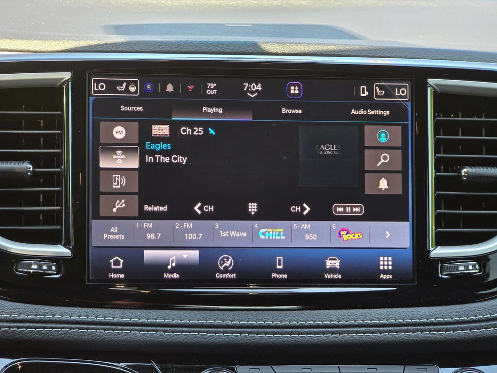 2027 Pw7 Chrysler Pacifica Select FWD Van