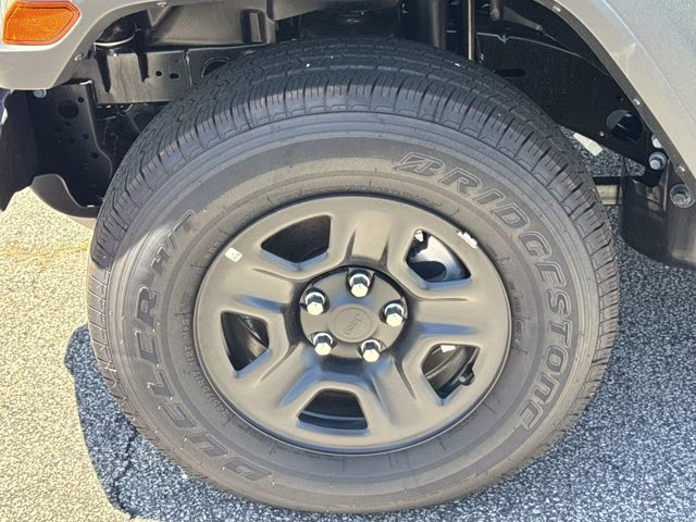 2026 Black Clearcoat Jeep Gladiator Sport 4X4 Truck