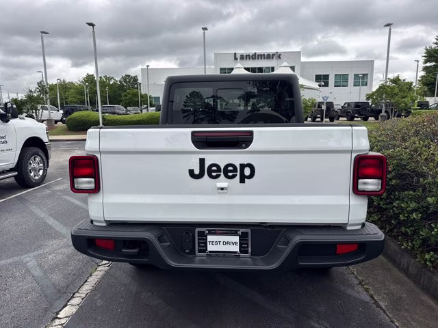 2026 Bright White Clearcoat Jeep Gladiator Sport 4X4 Truck