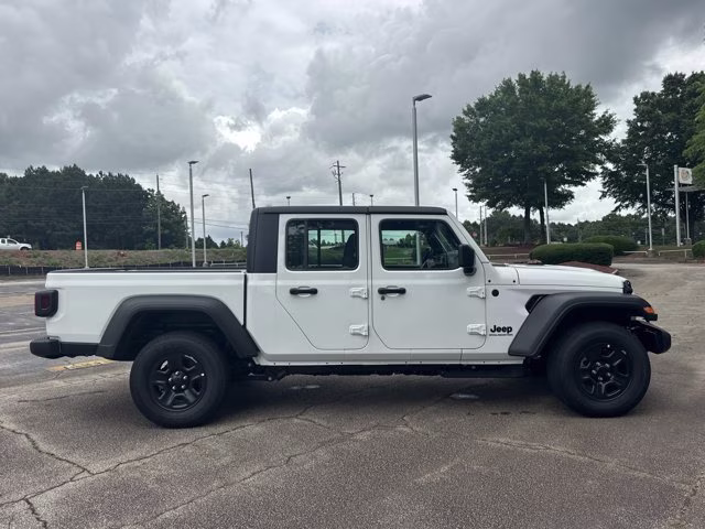 2026 Bright White Clearcoat Jeep Gladiator Sport 4X4 Truck