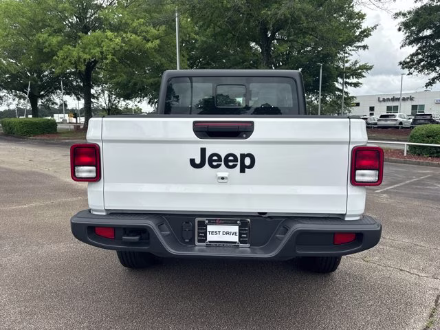 2026 Bright White Clearcoat Jeep Gladiator Sport 4X4 Truck
