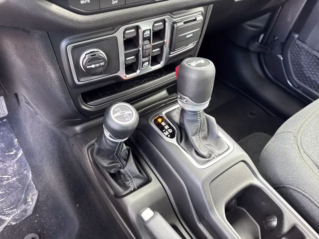 2026 Granite Crystal Metallic Clearcoat Jeep Wrangler Sport 4X4 Convertible