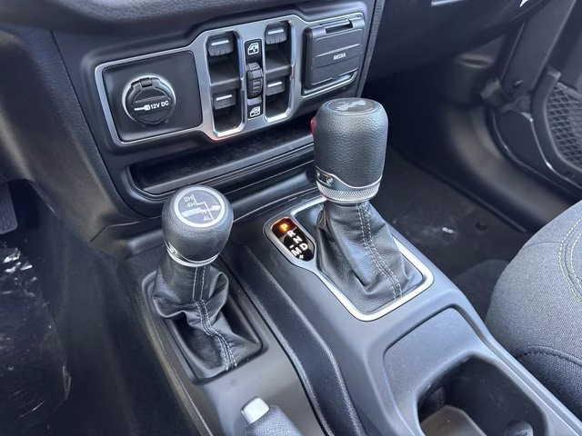 2026 Granite Crystal Metallic Clearcoat Jeep Wrangler Sport 4X4 Convertible