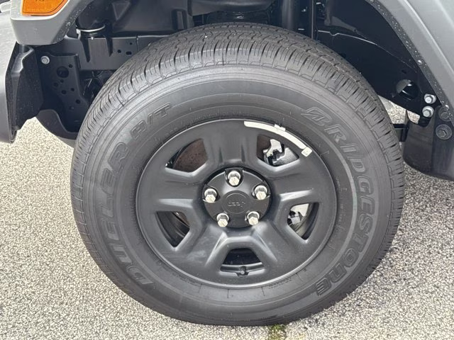 2026 Black Clearcoat Jeep Gladiator Sport 4X4 Truck