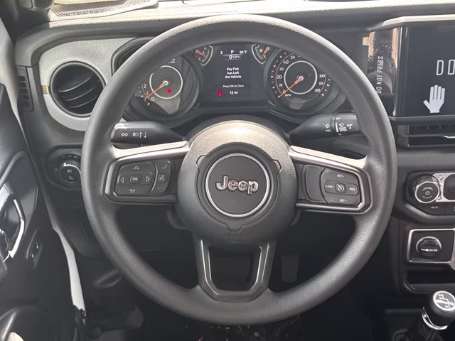 2026 Bright White Clearcoat Jeep Gladiator Sport 4X4 Truck