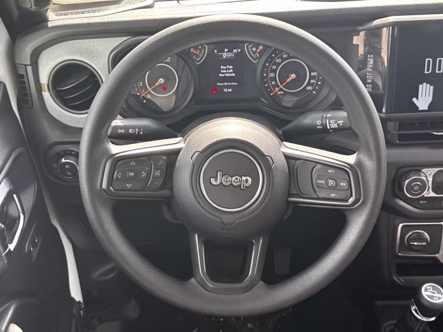 2026 Bright White Clearcoat Jeep Gladiator Sport 4X4 Truck
