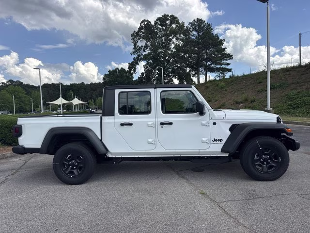 2026 Bright White Clearcoat Jeep Gladiator Sport 4X4 Truck