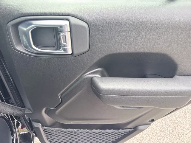 2026 Black Clearcoat Jeep Gladiator Sport 4X4 Truck