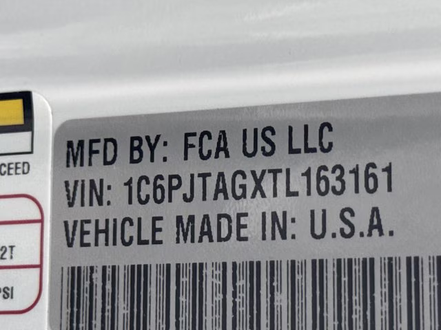 2026 Bright White Clearcoat Jeep Gladiator Sport 4X4 Truck