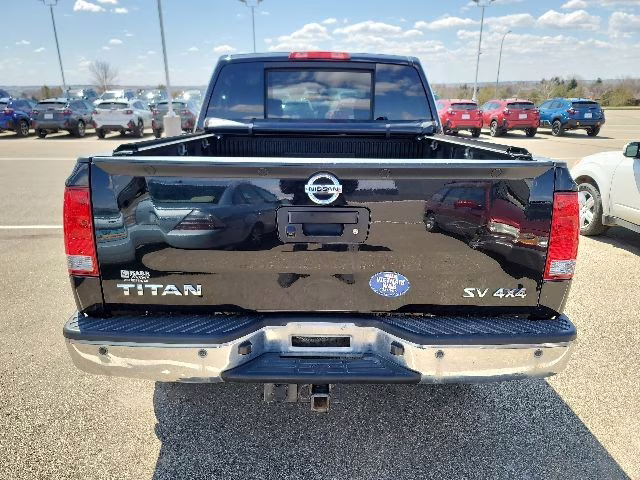 2014 Black Nissan Titan SV 4X4 Truck