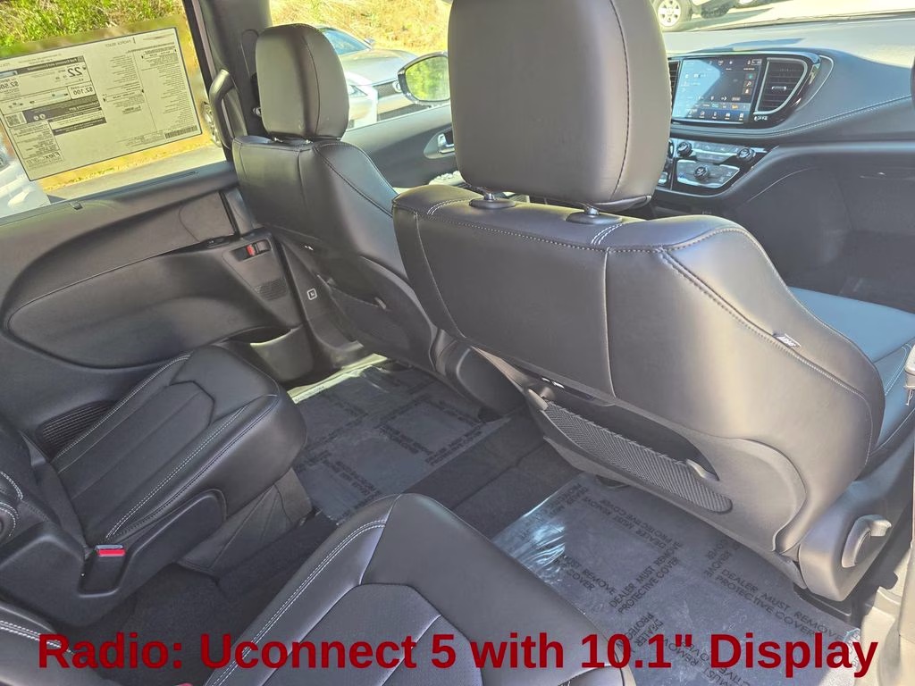 2027 Bright White Clearcoat Chrysler Pacifica Select FWD Van