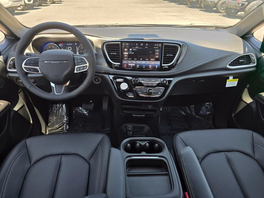 2027 Pw7 Chrysler Pacifica Select FWD Van