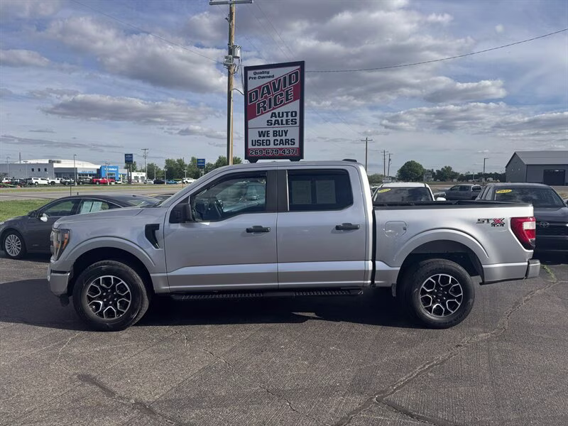 2023 Iconic Silver Ford F-150 XL 4X4 Truck