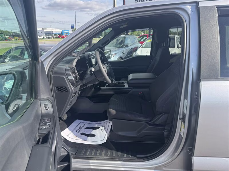 2023 Iconic Silver Ford F-150 XL 4X4 Truck