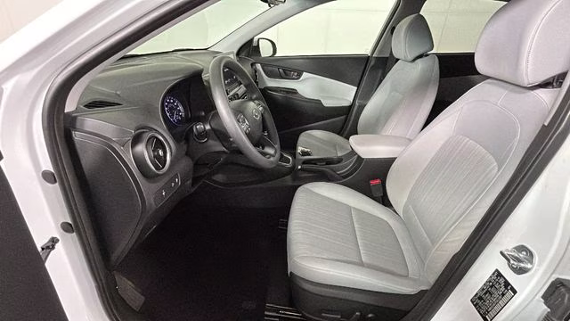 2023 White Hyundai Kona SEL AWD SUV