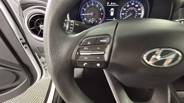 2023 White Hyundai Kona SEL AWD SUV