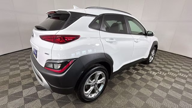 2023 White Hyundai Kona SEL AWD SUV