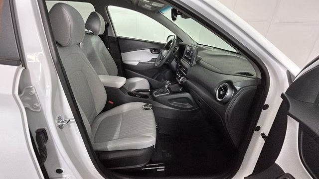 2023 White Hyundai Kona SEL AWD SUV