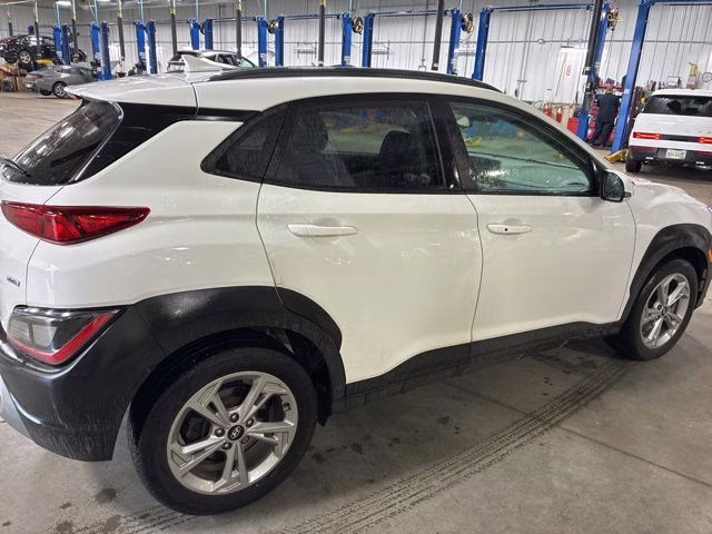 2023 White Hyundai Kona SEL AWD SUV