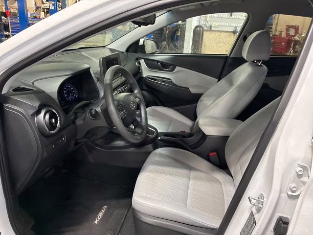 2023 White Hyundai Kona SEL AWD SUV