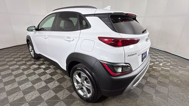 2023 White Hyundai Kona SEL AWD SUV