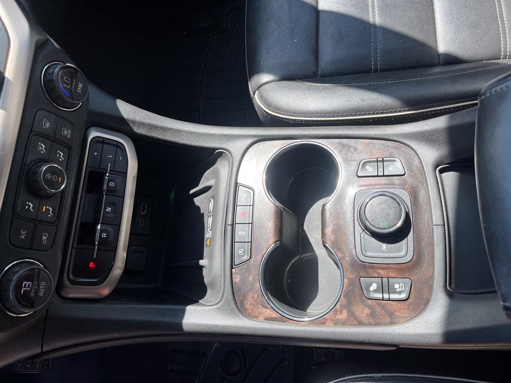 2020 Quicksilver Metallic GMC Acadia Denali AWD SUV