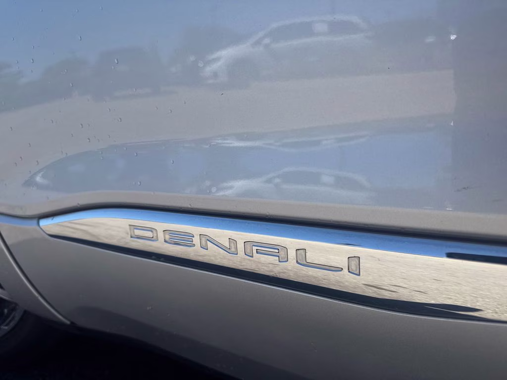 2020 Quicksilver Metallic GMC Acadia Denali AWD SUV