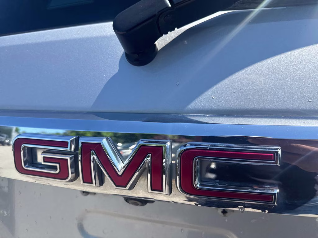 2020 Quicksilver Metallic GMC Acadia Denali AWD SUV