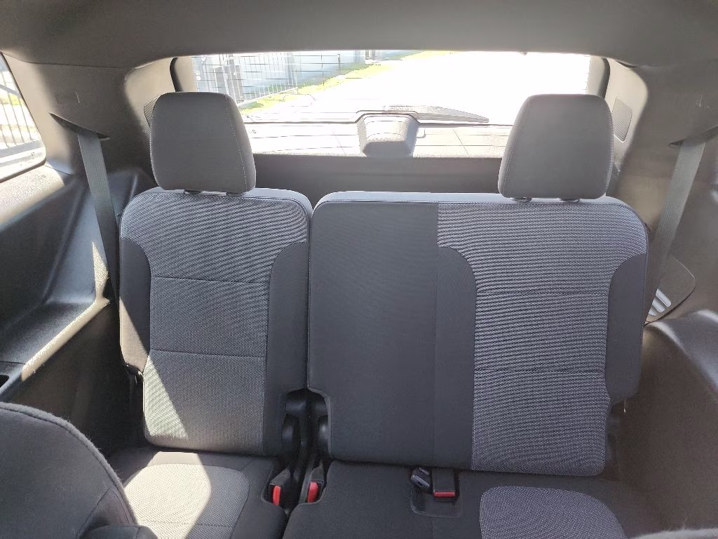 2022 Mosaic Black Metallic Chevrolet Traverse LT FWD SUV