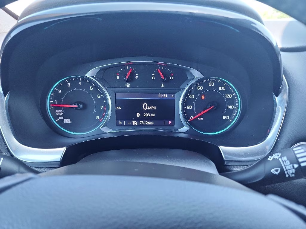 2022 Mosaic Black Metallic Chevrolet Traverse LT FWD SUV