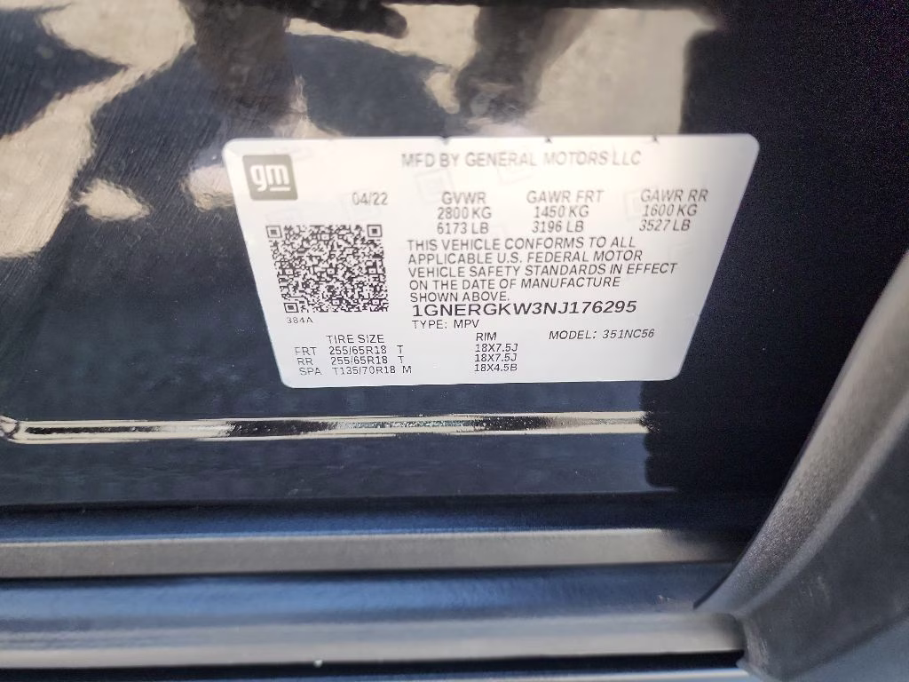 2022 Mosaic Black Metallic Chevrolet Traverse LT FWD SUV