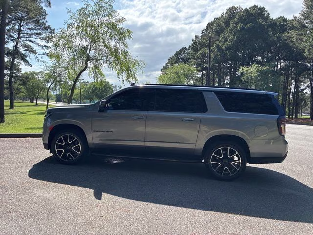 2023 Sterling Gray Metallic Chevrolet Suburban RST 4X4 SUV