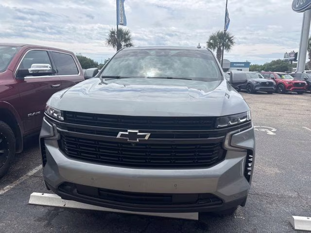 2023 Sterling Gray Metallic Chevrolet Suburban RST 4X4 SUV