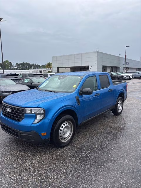 2025 Blue Ford Maverick XL AWD Truck
