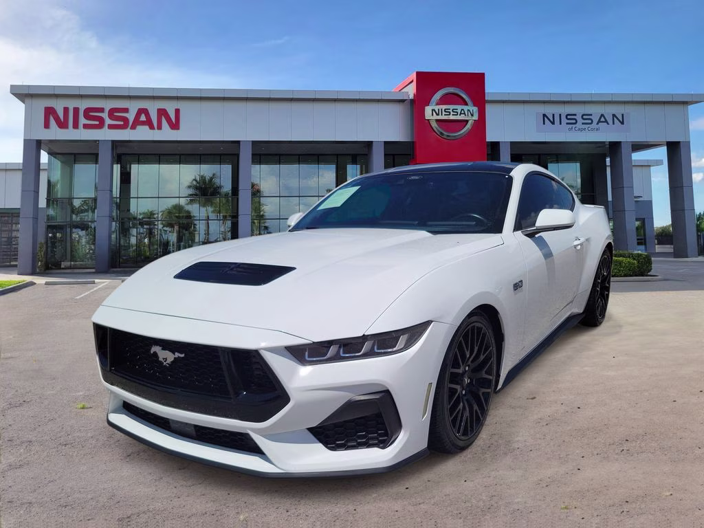 2024 Oxford White Ford Mustang GT RWD Coupe