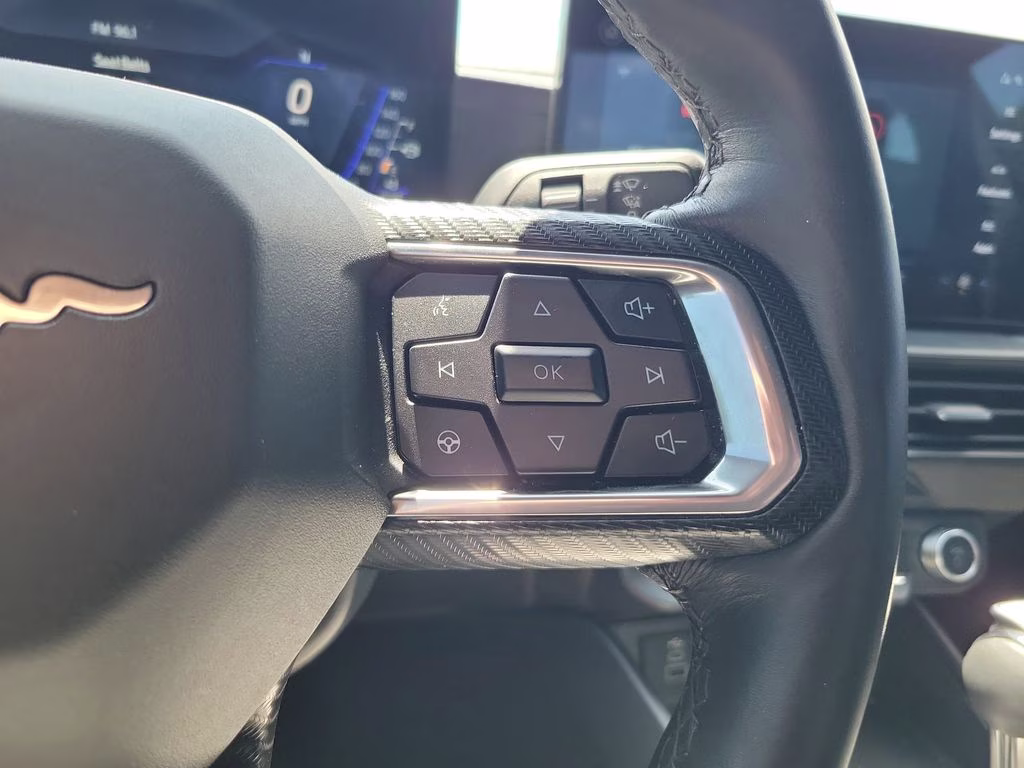 2024 Oxford White Ford Mustang GT RWD Coupe