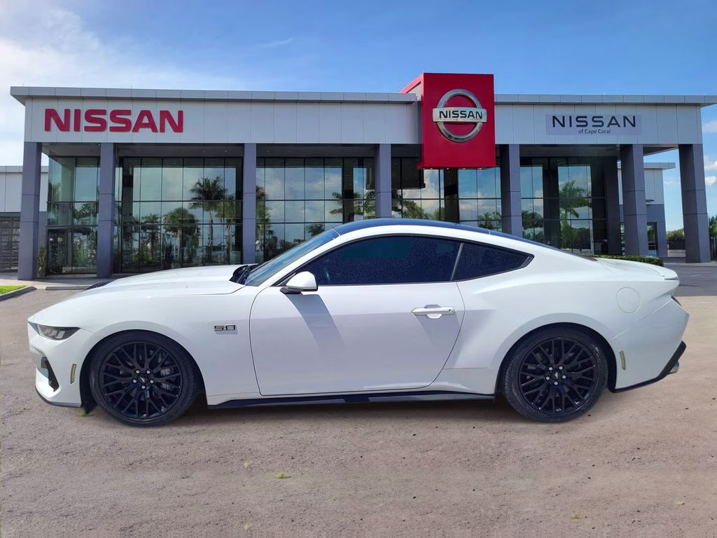 2024 Oxford White Ford Mustang GT RWD Coupe
