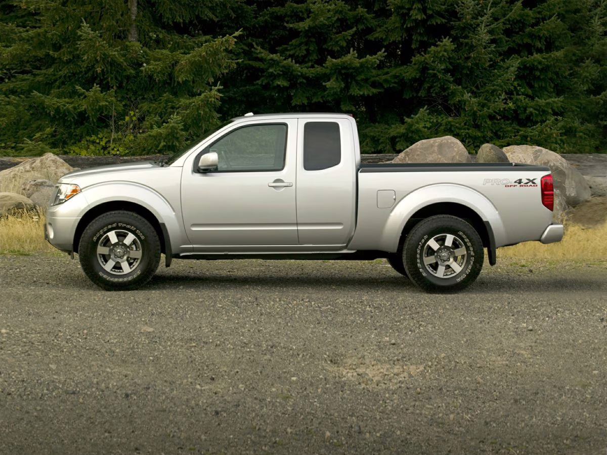 2019 Glacier White Nissan Frontier SV RWD Truck