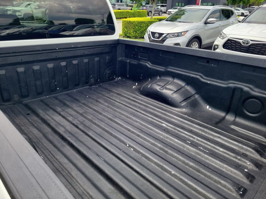2022 Glacier White Nissan Frontier SV RWD Truck