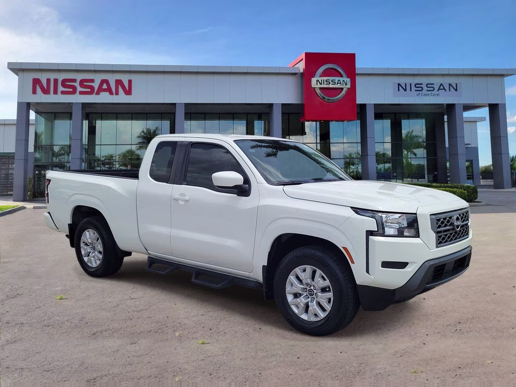 2022 Glacier White Nissan Frontier SV RWD Truck