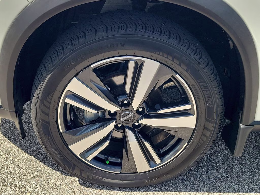 2023 Pearl White Tricoat Nissan Rogue Platinum AWD SUV