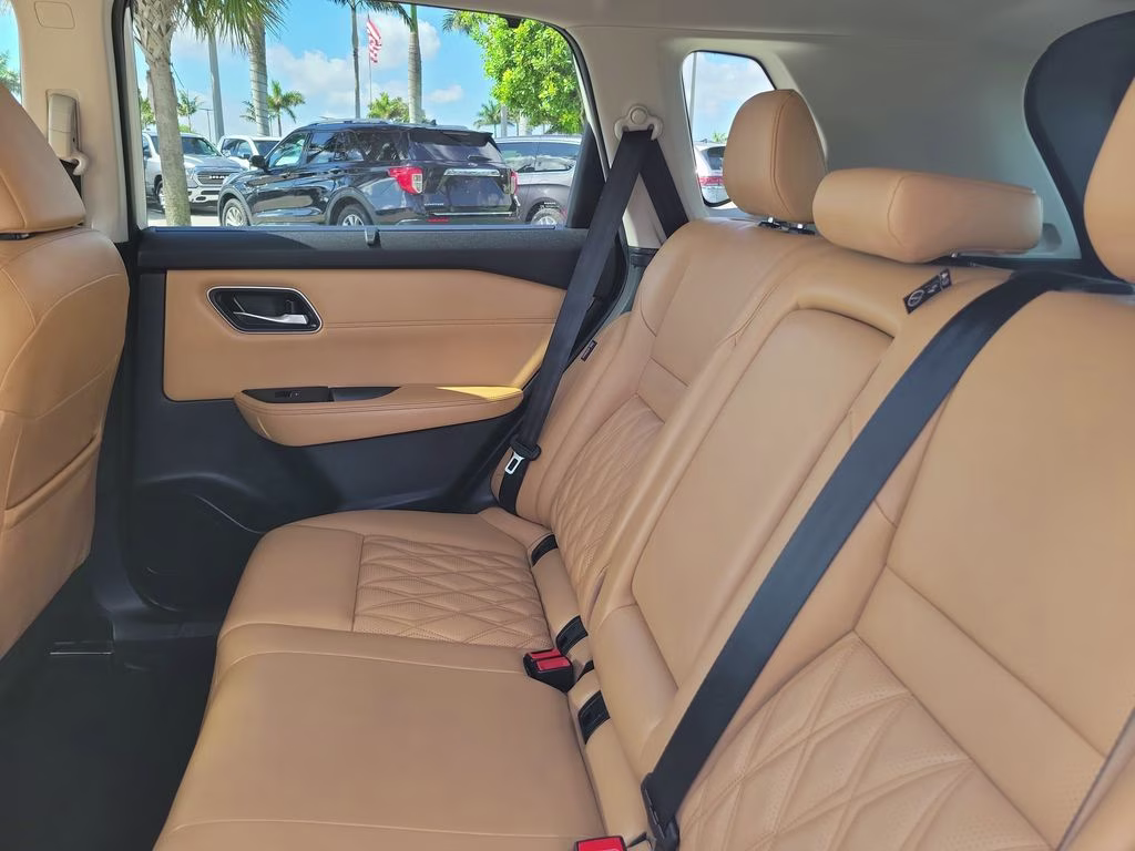2023 Pearl White Tricoat Nissan Rogue Platinum AWD SUV