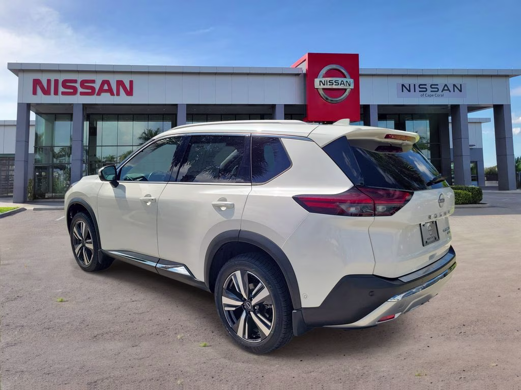 2023 Pearl White Tricoat Nissan Rogue Platinum AWD SUV