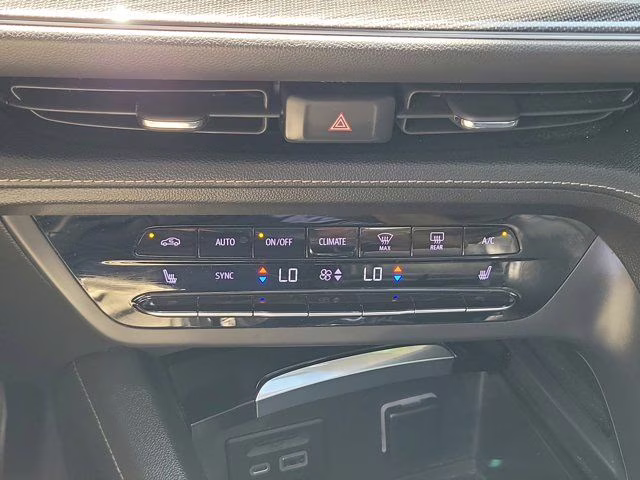 2021 Ebony Twilight Metallic Buick Envision Essence FWD SUV