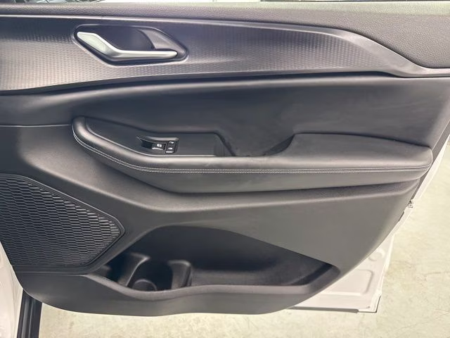 2023 Bright White Clearcoat Jeep Grand Cherokee Altitude X 4X4 SUV